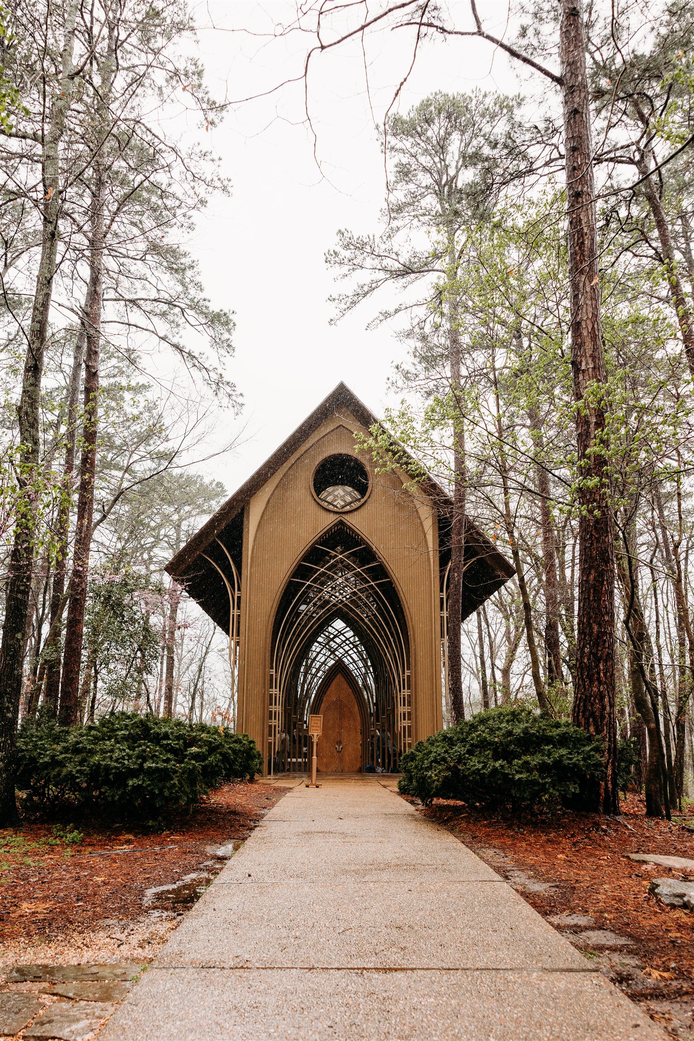 Arkansas-Wedding-Venues-Photographer-Legend-and-Lace-Studios-Bella-Vista