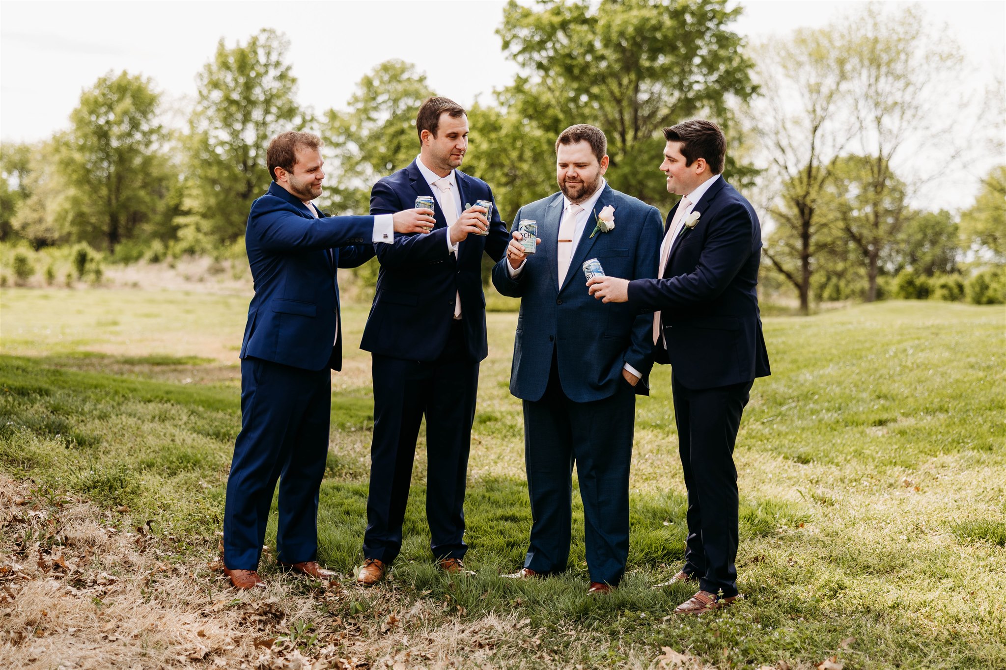 Andre’s-at-Sunset-Hills-Wedding-Venue-St-Louis-MO-Photographer-Legend-and-Lace-Studios-2