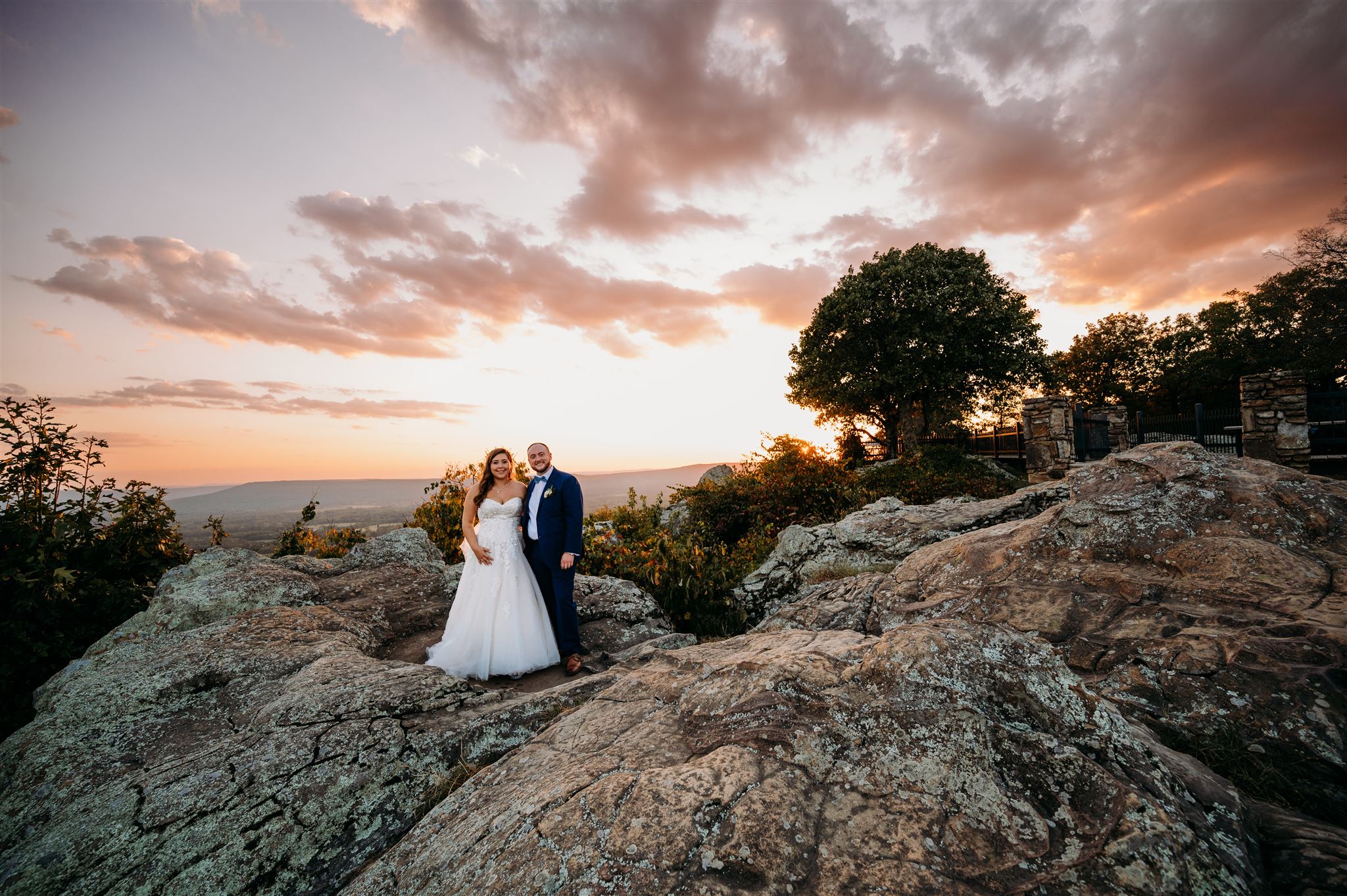 Arkansas-Wedding-Venues-Photographer-Legend-and-Lace-Studios-Petit-Jean-State-Park