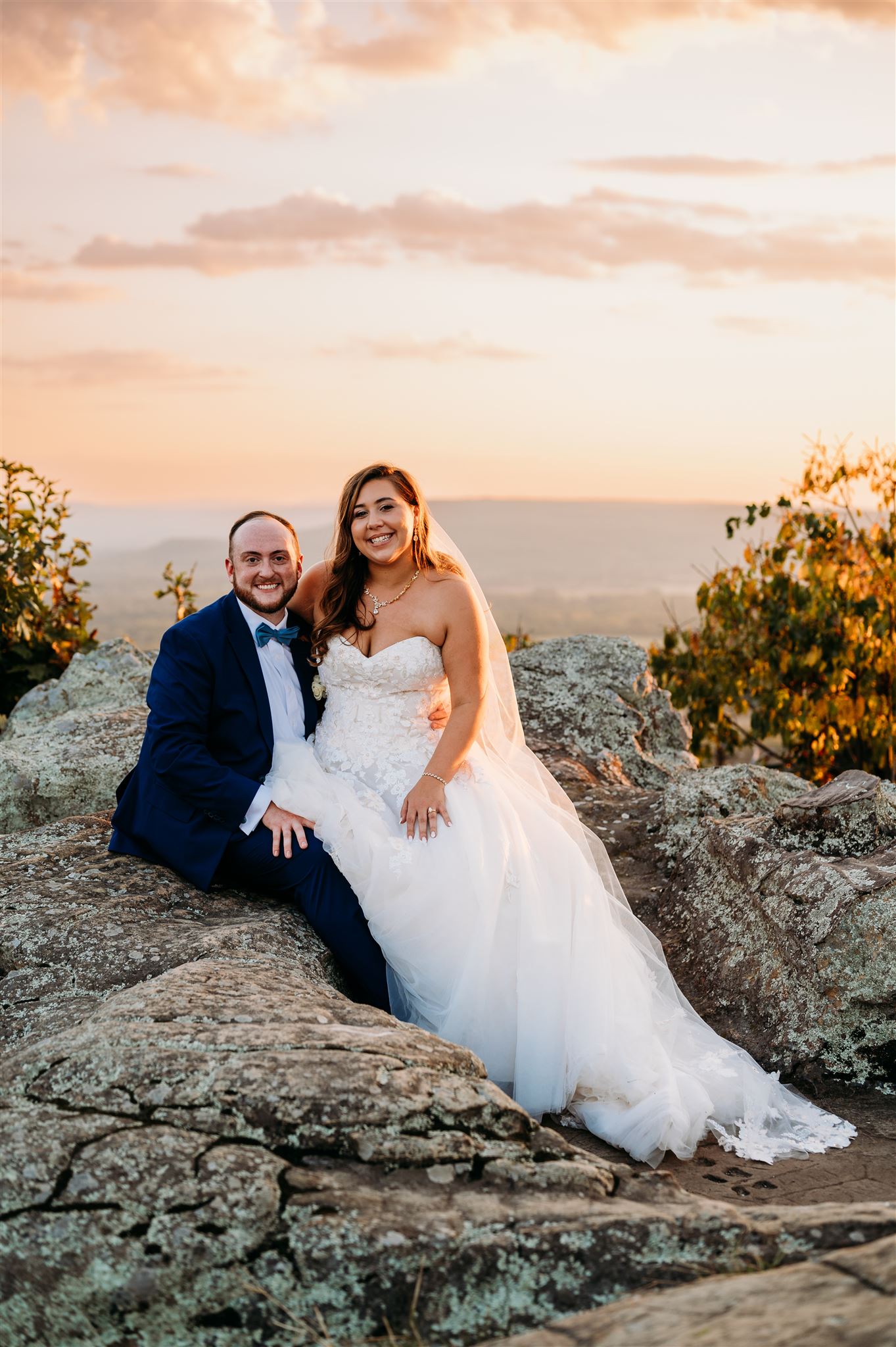 Arkansas-Wedding-Venues-Photographer-Legend-and-Lace-Studios-Petit-Jean-State-Park-Bride-and-Groom-3
