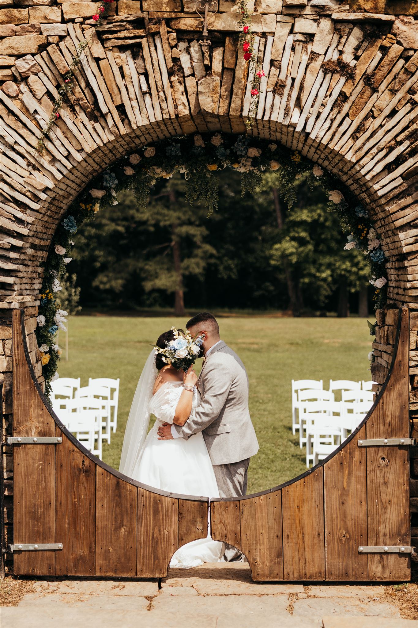 Questions-to-Ask-Arkansas-Wedding-Photographer-Legend-and-Lace-Studios-35