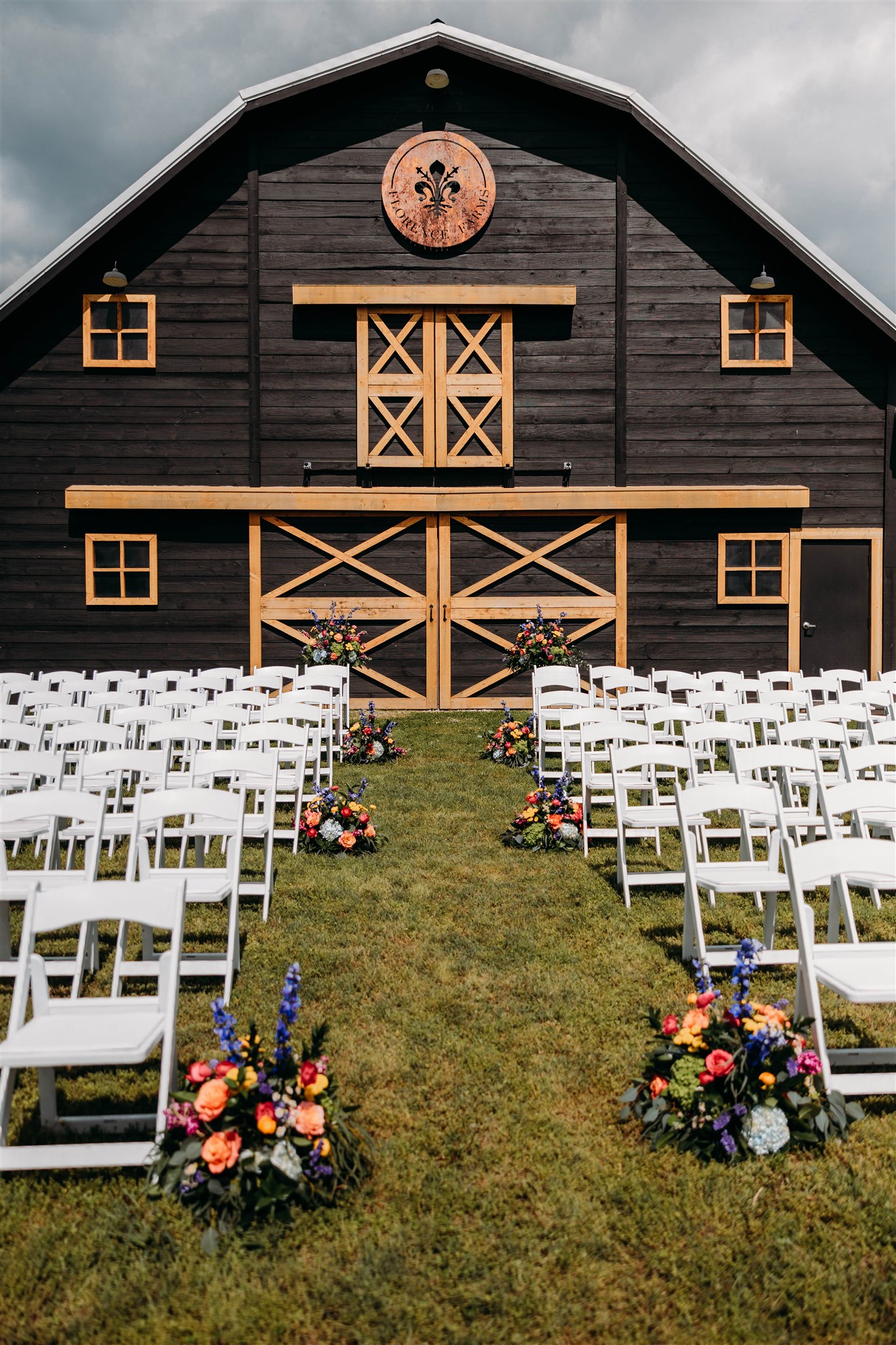 Florence-Farms-Wedding-Venue-Elkins-Arkansas-Spring-Season-Photographer-Legend-and-Lace-Studios-1