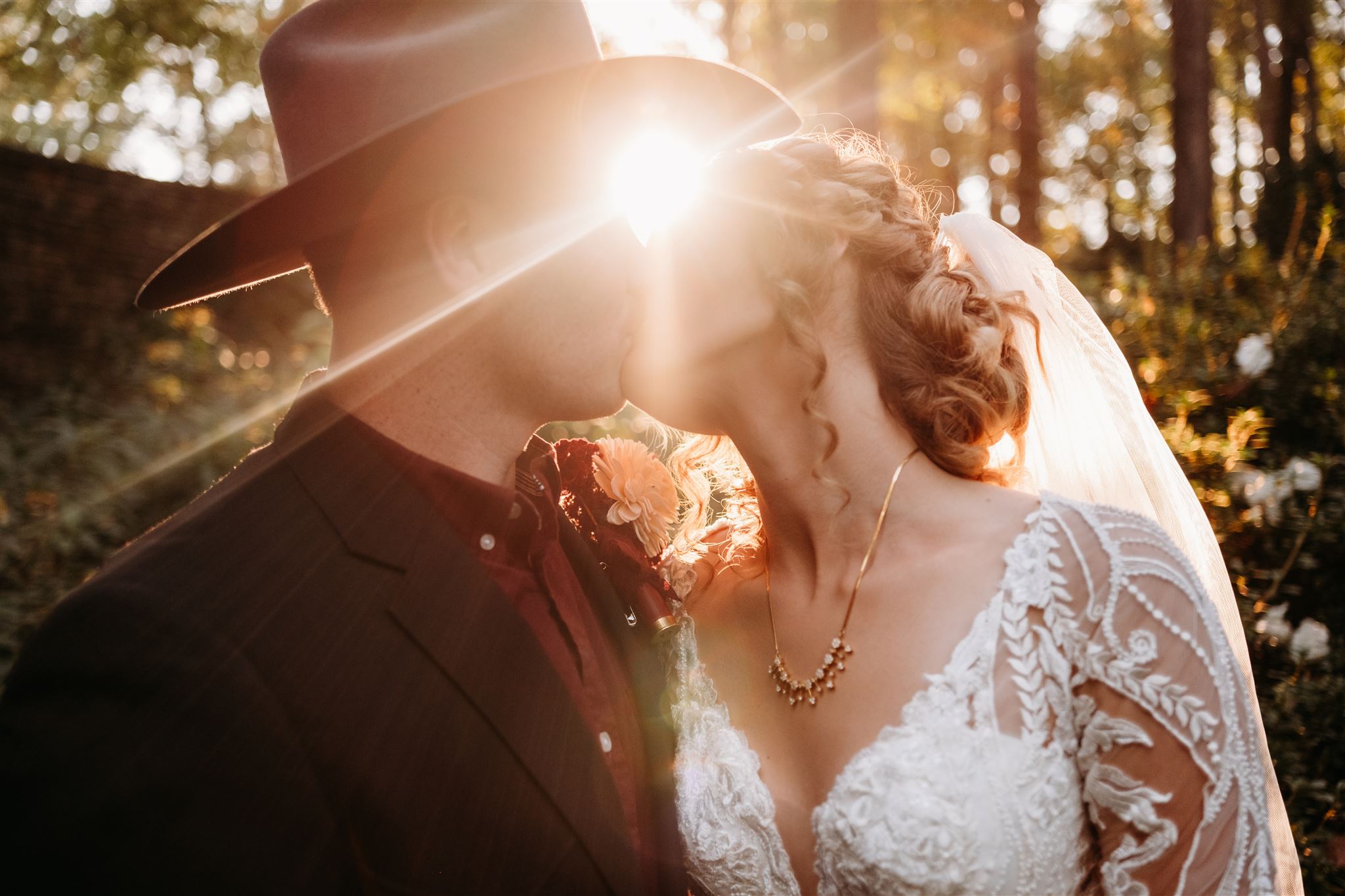 Golden-Hour-Blue-Hour-Arkansas-Wedding-Photography-Photographer-Legend-and-Lace-Studios-49