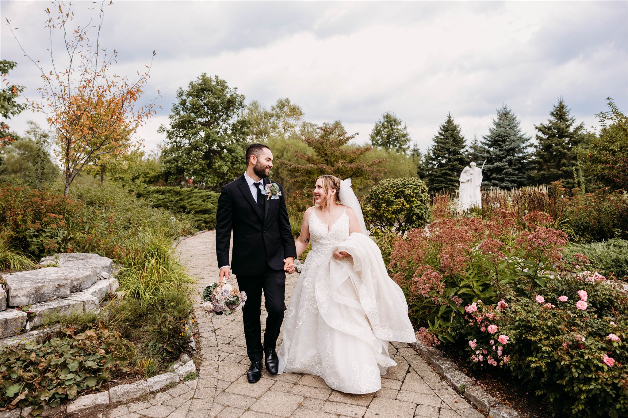 Biltmore-Country-Club-Wedding-Mendelein-Illinois-Wedding-Day-Photographer-Legend-and-Lace-Studios-20